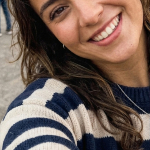 Nelly V. profile photo