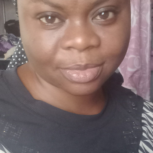 Esther O. profile photo