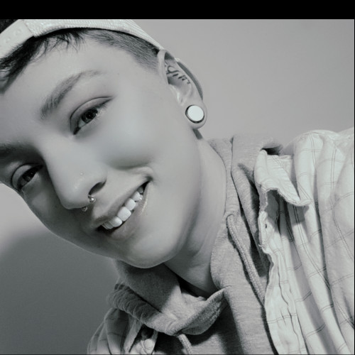 laura l. profile photo