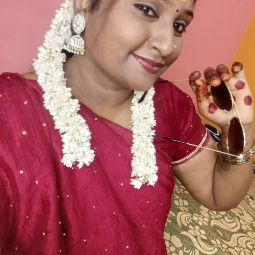L.b B. profile photo