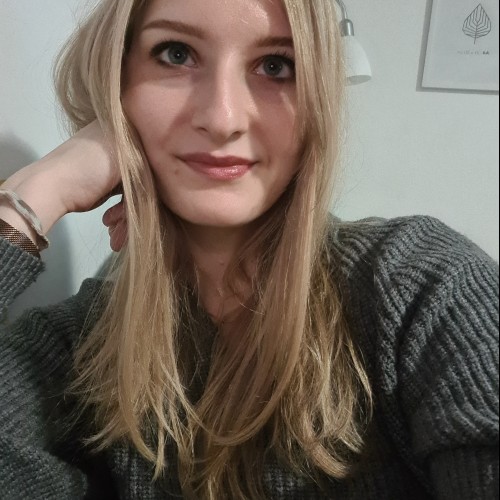 Gaja R.