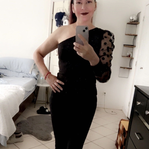 ida r. profile photo