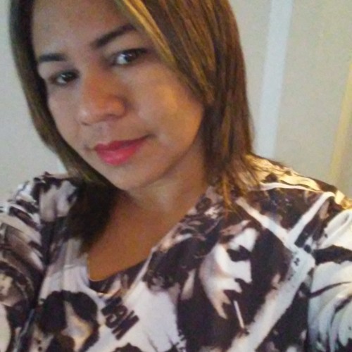 Yecenia  R.