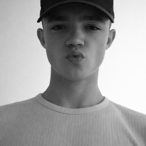 Liam v. profile photo