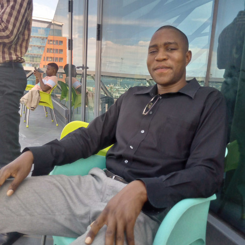 issa i. profile photo