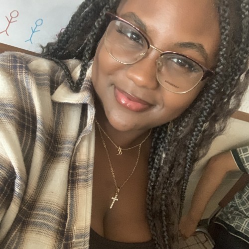 Leeyah D.