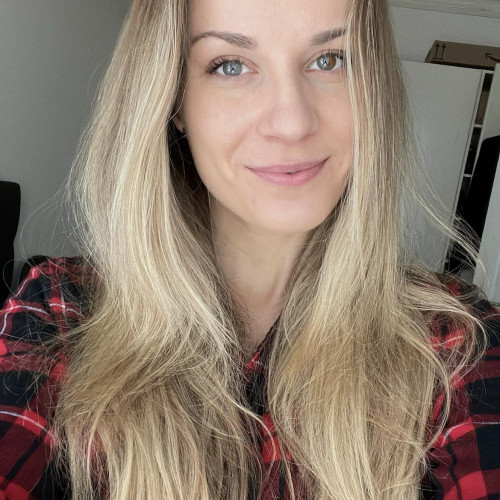 Niki H.