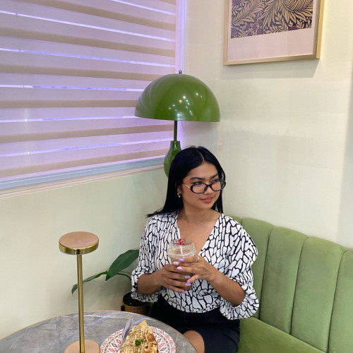 Mahzy V. profile photo