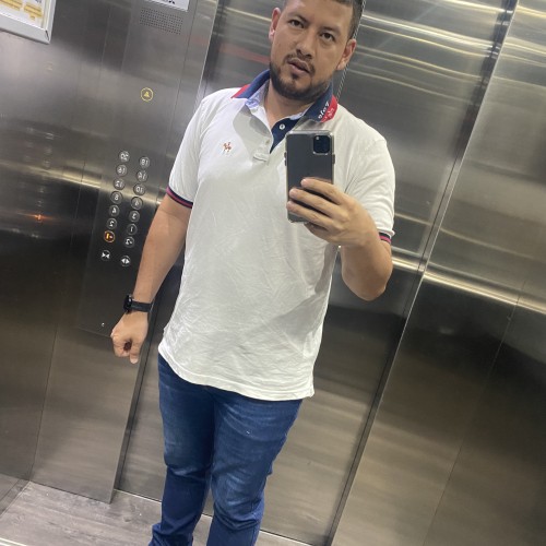 Alejandro L.