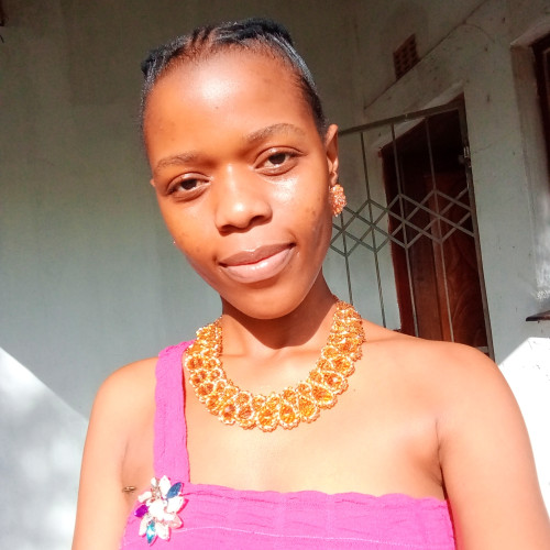Nomathamsanqa  K.