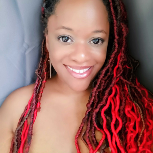 Rhi G. profile photo