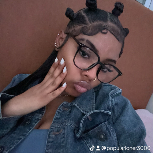 aaryn r. profile photo