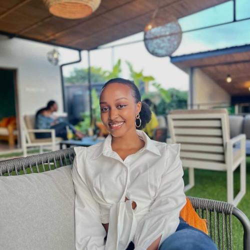 murungi R. profile photo
