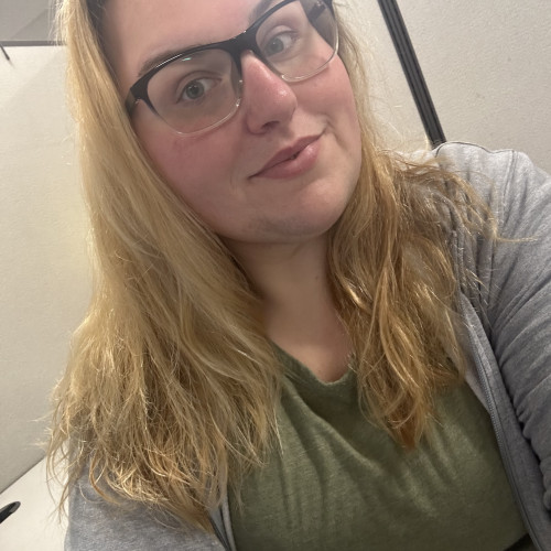 Elizabeth  B. profile photo