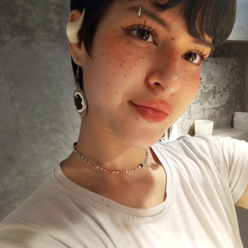 laura v. profile photo