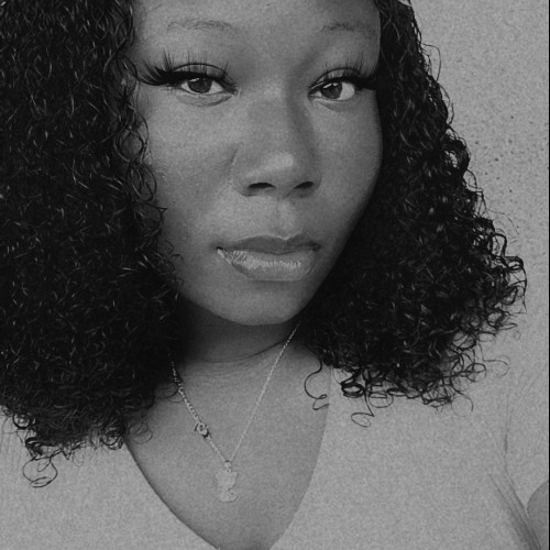 Cynthia  E. profile photo