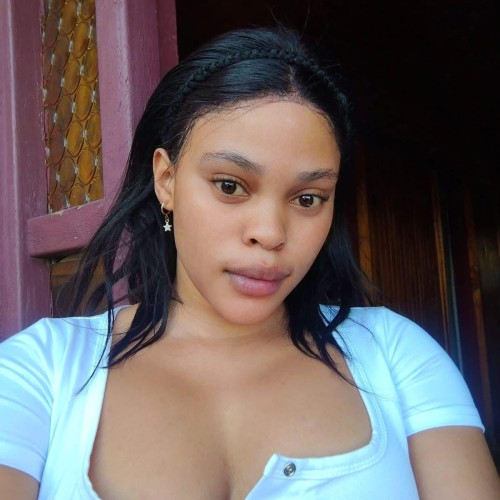 Bee B. profile photo
