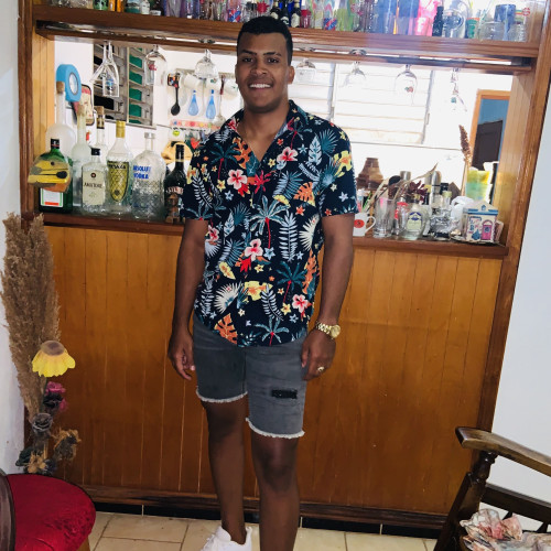 Uvisnel P. profile photo