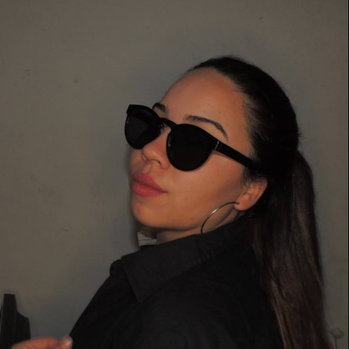 Thania C. profile photo