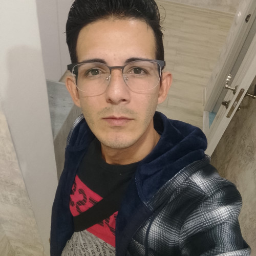 Yosbiel F.