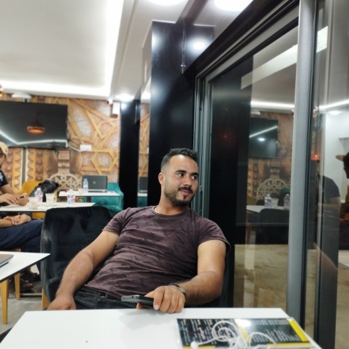 Younes T. profile photo