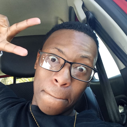 Charlly M. profile photo