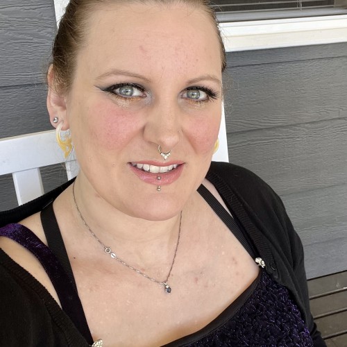 Lily T. profile photo