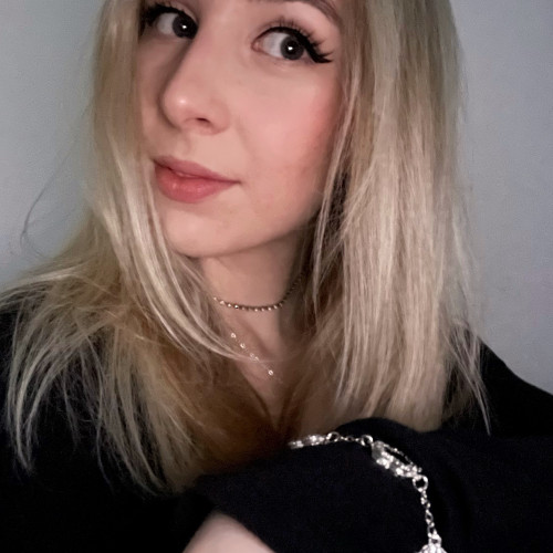 Adriana D. profile photo