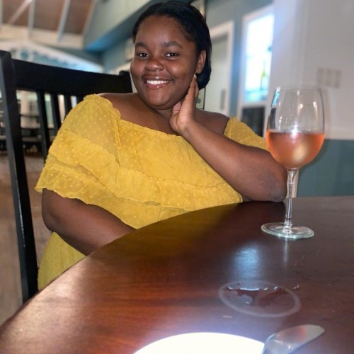 Tia B. profile photo