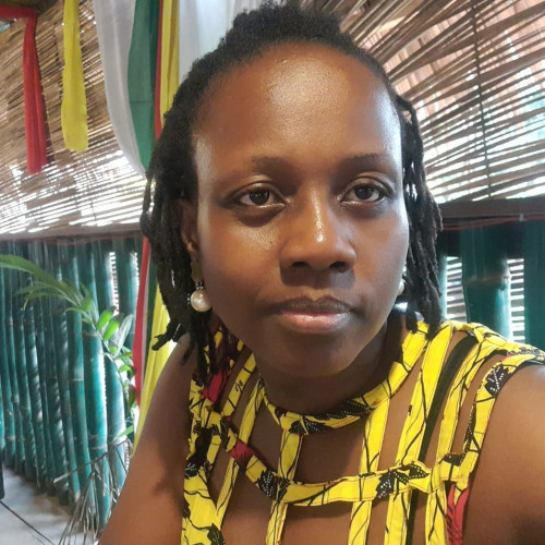 Josiane W. profile photo