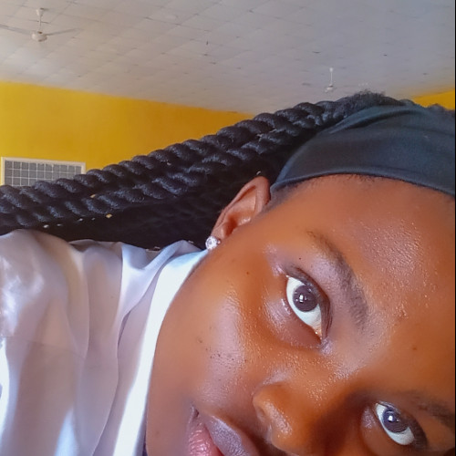 Vivee P. profile photo