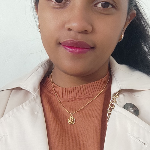 Fani R. profile photo