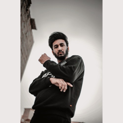 Ali H.