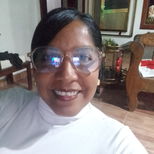 norayma  l. profile photo