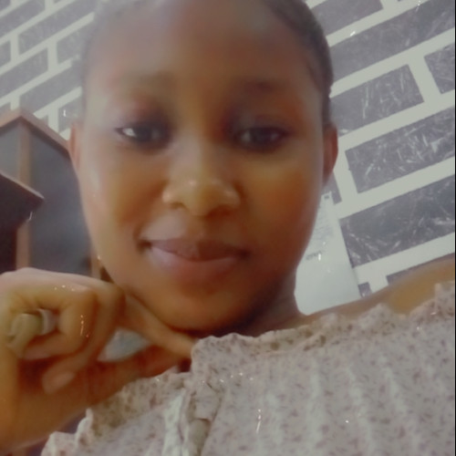 Esther O. profile photo