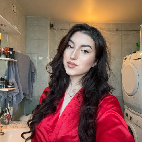 Elisa  M.