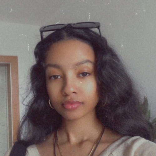 Naomi B.