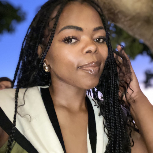 Noloyiso Y.