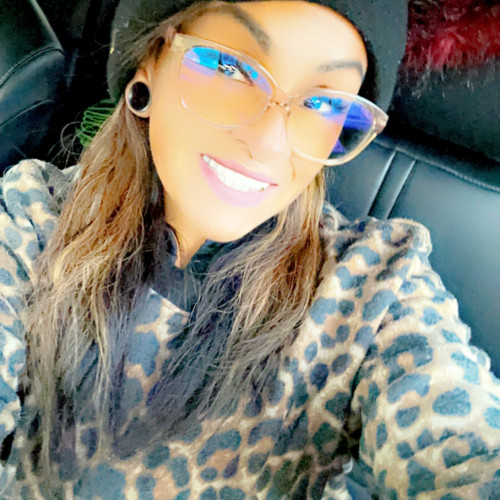 Suzi F. profile photo