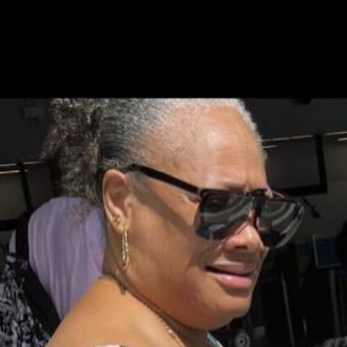Debi R. profile photo
