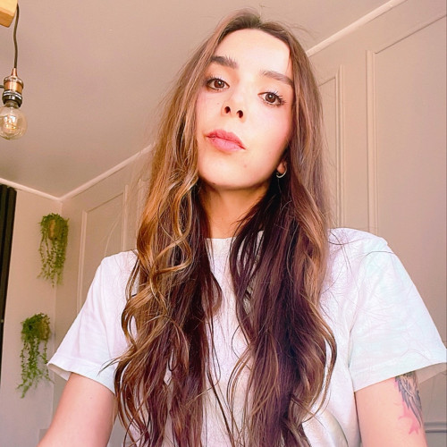 paola v. profile photo