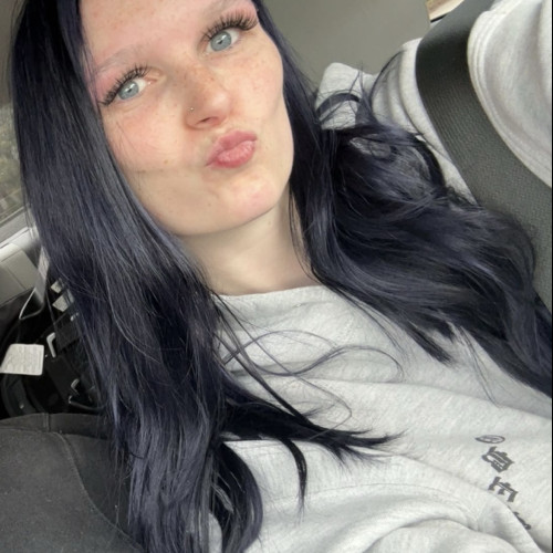 Ivee W. profile photo