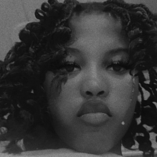 Defny H. profile photo