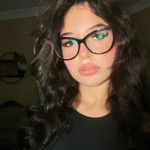 Bella E. profile photo