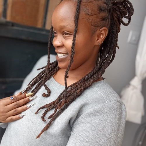linah m. profile photo