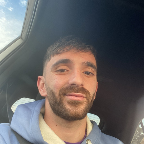 Adi V. profile photo