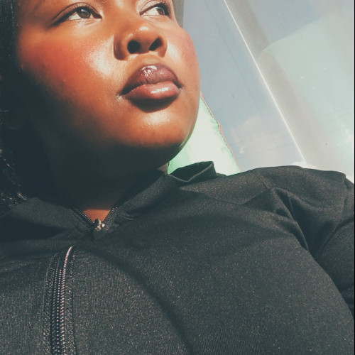 Emmily M. profile photo