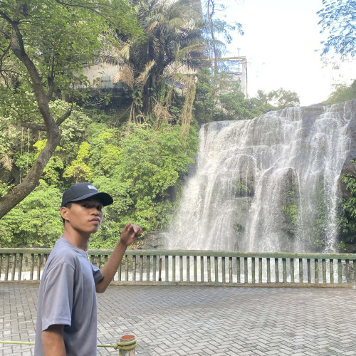 jhnclint  T. profile photo