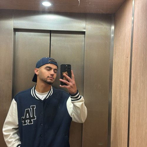 Izak A. profile photo