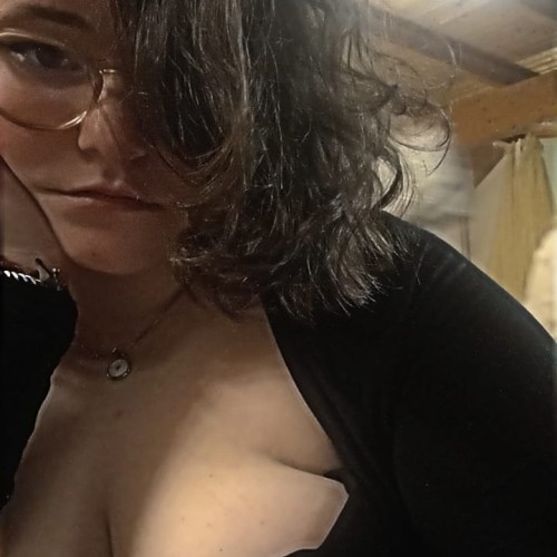 Kiki C.